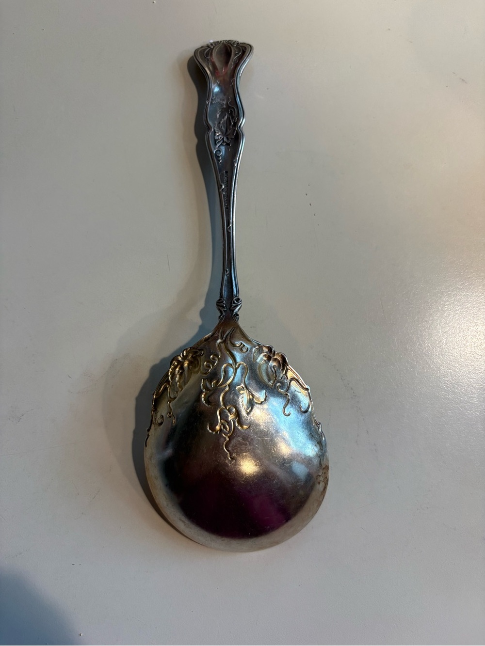 Antique 1847 Rogers Bros silver plated Berry spoon serving spoon - Picture 2 of 3